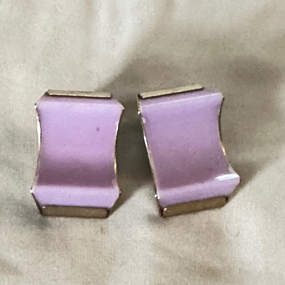 2/$15 Gold Tone Earrings Lavender Rectangular Wave Vintage 1980s